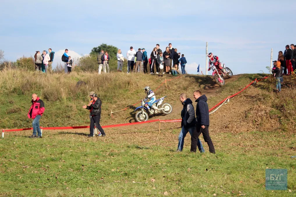 У Нововолинську відбулися масштабні змагання з мотокросу 52