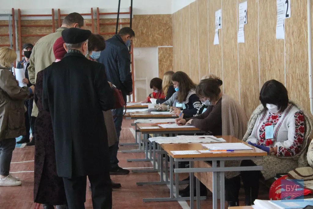 Виборча неділя у Володимирі-Волинському. Фоторепортаж 33