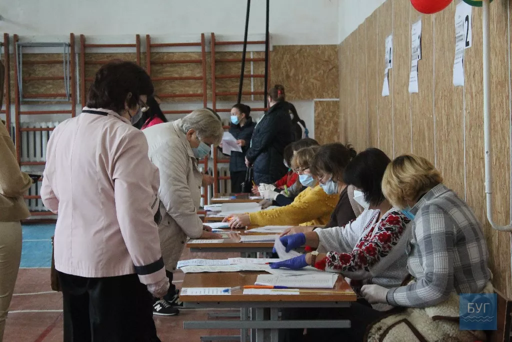 Виборча неділя у Володимирі-Волинському. Фоторепортаж 49