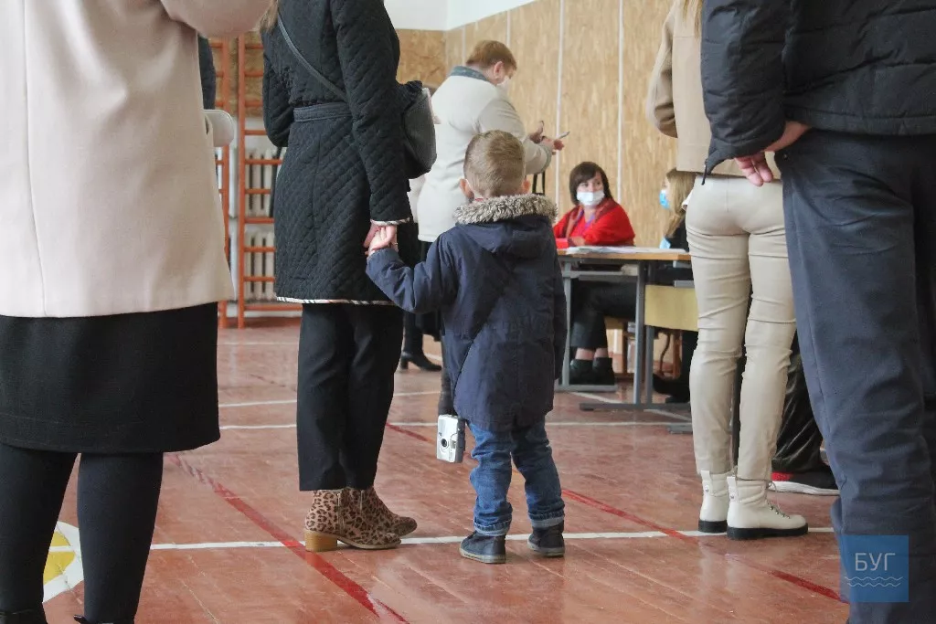 Виборча неділя у Володимирі-Волинському. Фоторепортаж 64