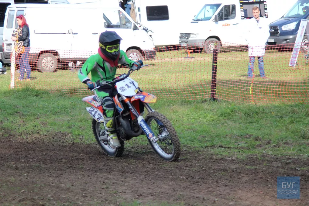 У Нововолинську відбулися масштабні змагання з мотокросу 37