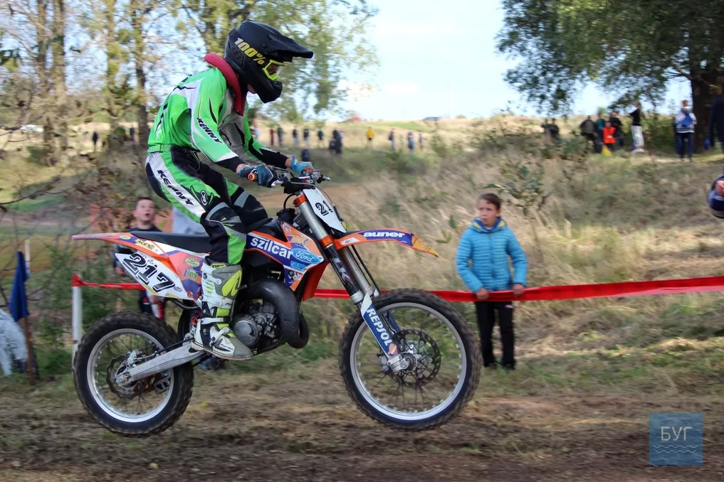 У Нововолинську відбулися масштабні змагання з мотокросу 28