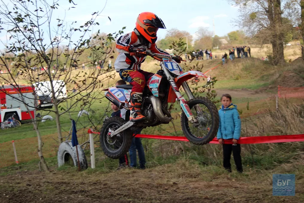 У Нововолинську відбулися масштабні змагання з мотокросу 4