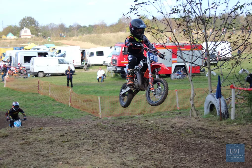 У Нововолинську відбулися масштабні змагання з мотокросу 8