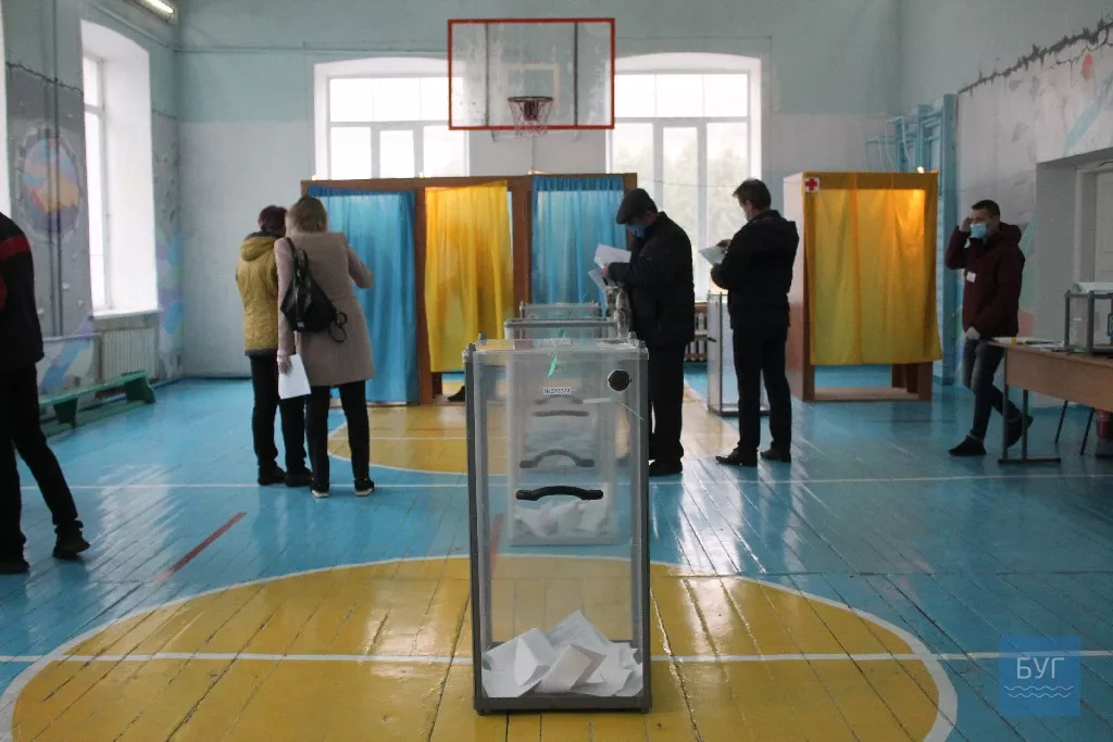 Виборча неділя у Володимирі-Волинському. Фоторепортаж 22