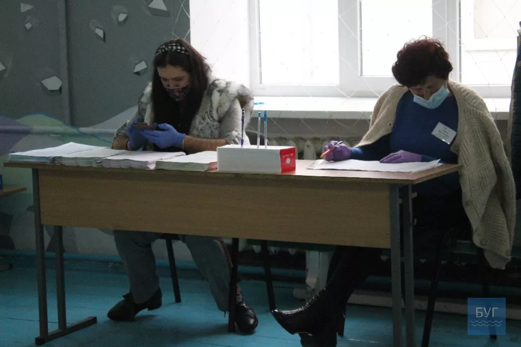 Виборча неділя у Володимирі-Волинському. Фоторепортаж 25