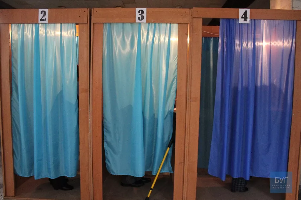 Виборча неділя у Володимирі-Волинському. Фоторепортаж 16