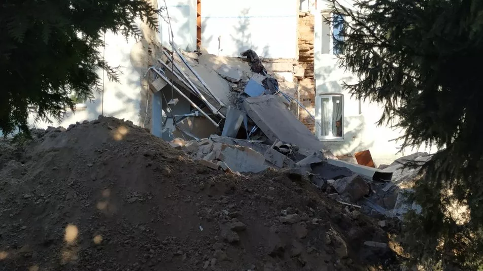 У Горохівському психоневрологічному інтернаті обвалилась стіна 3