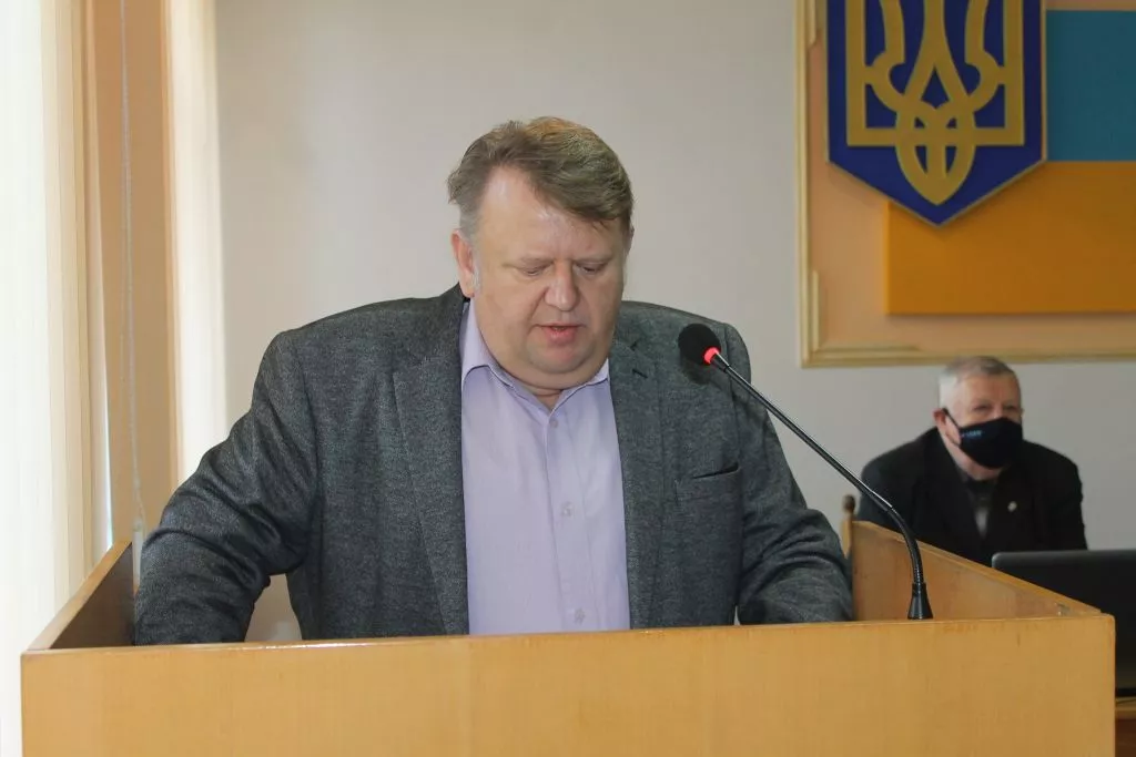 Відбулася перша сесія Іваничівської селищної ради: новообрана голова Лідія Томашевська склала присягу, депутати отримали посвідчення 23