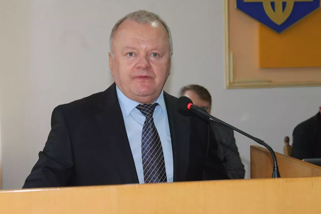 Відбулася перша сесія Іваничівської селищної ради: новообрана голова Лідія Томашевська склала присягу, депутати отримали посвідчення 24
