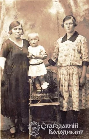 Опублікували ретро світлини володимирських модниць 1920 років 7