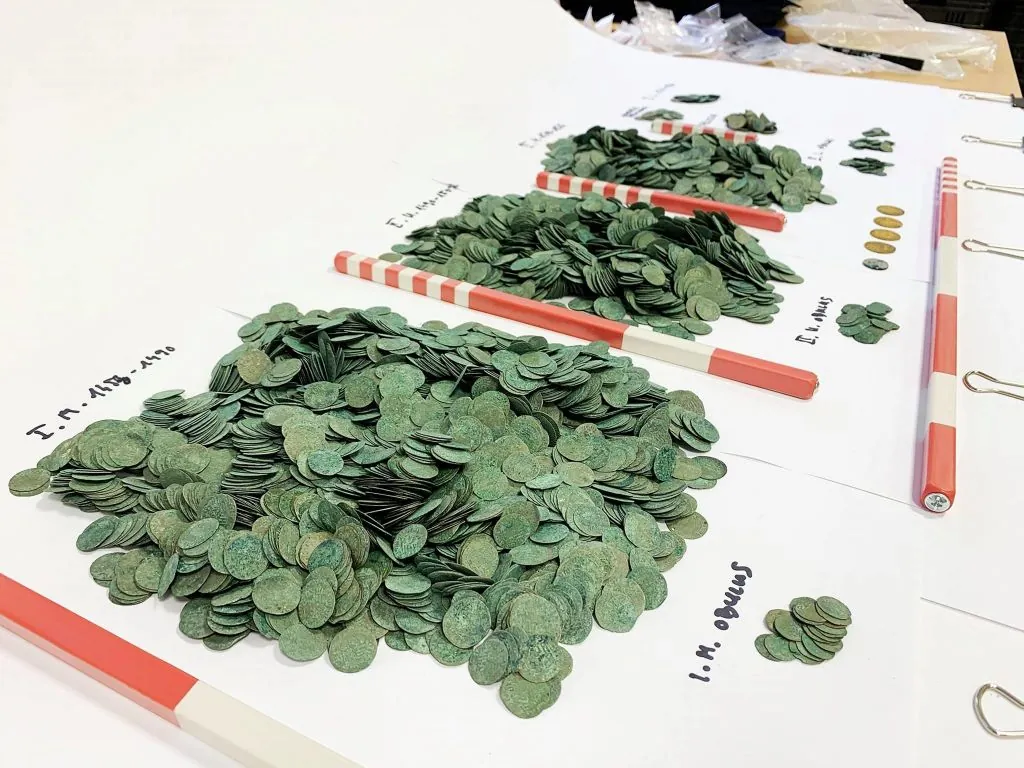 В Угорщині археологи знайшли величезний середньовічний скарб 1