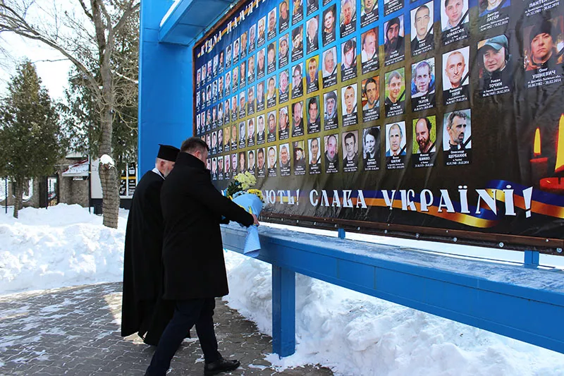 У Нововолинську вшанували пам'ять Героїв Небесної Сотні 4