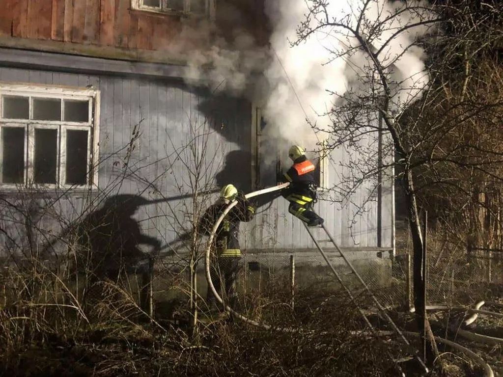 У Володимирі вночі горів житловий будинок 4