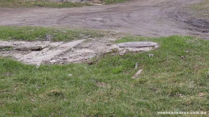 У дворі будинку в Нововолинську знайшли гранату 2