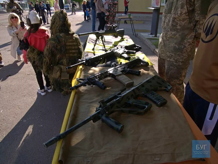 У Володимирі до Дня Європи відбулися святкові заходи та вперше виступив гурт «OznakA» 6