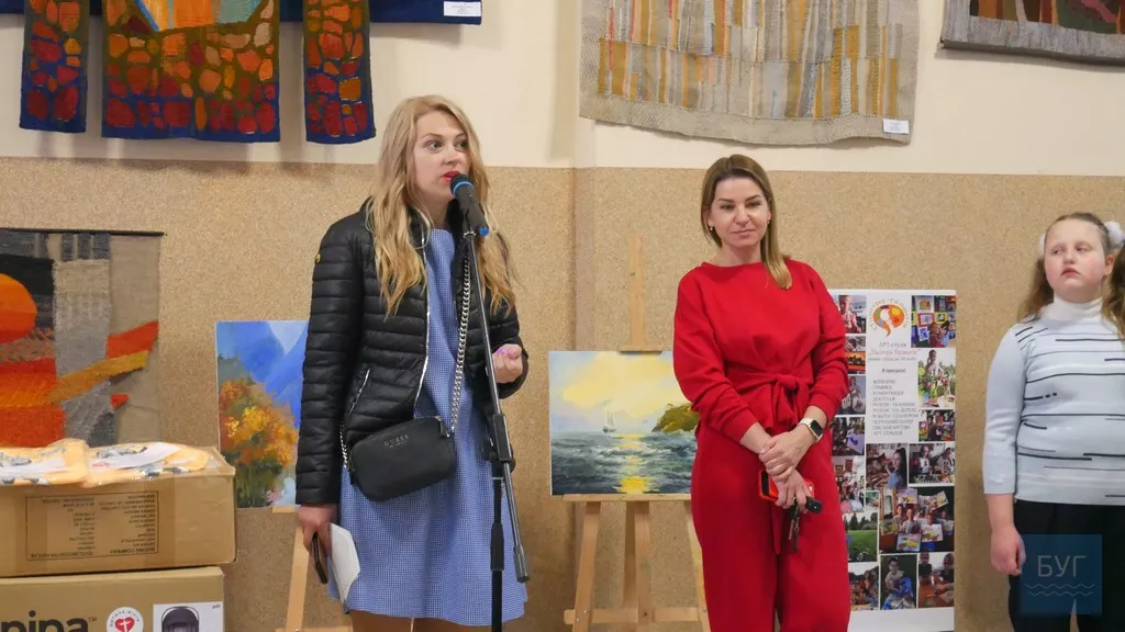 Автокрісла в подарунок та урок від поліції: у Володимирі відбулися заходи до Дня дітей 3