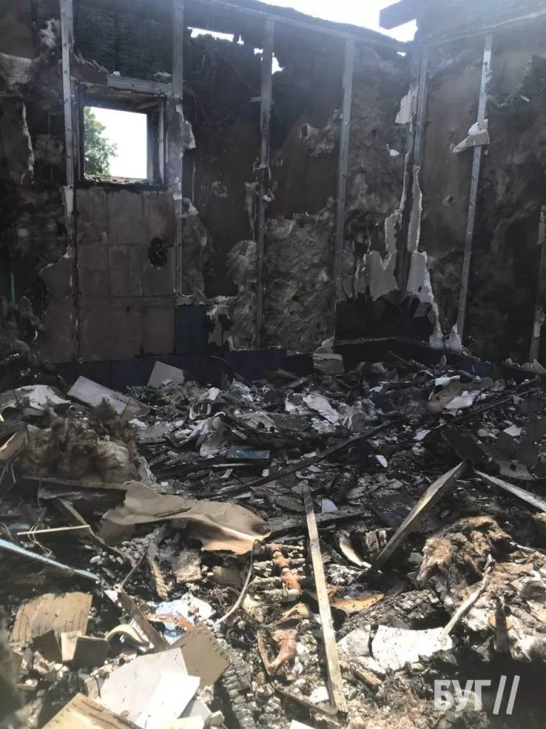 Вогонь знищив все нажите: у мешканців Турійщини згорів будинок, потрібна допомога 3