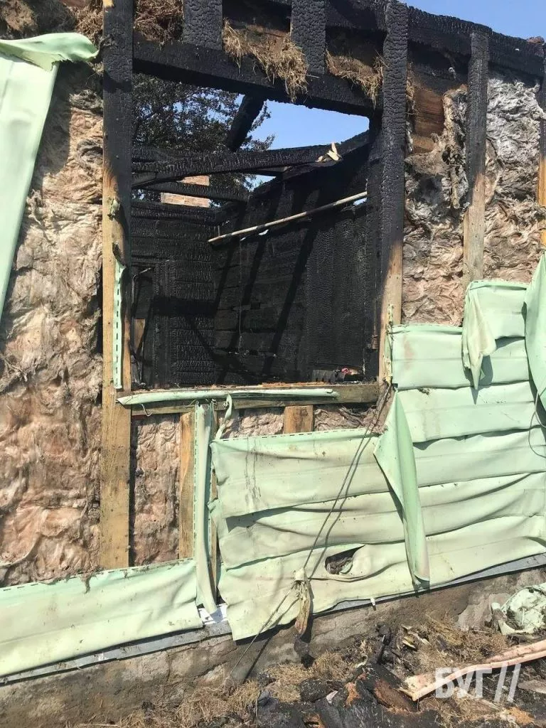 Вогонь знищив все нажите: у мешканців Турійщини згорів будинок, потрібна допомога 5