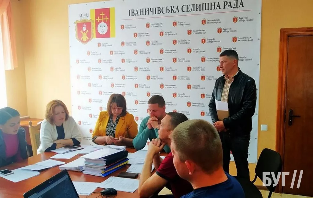 Без конкурсу і випробувального терміну: новим начальником ЖКГ в Іваничівській громаді став експоліцейський 2