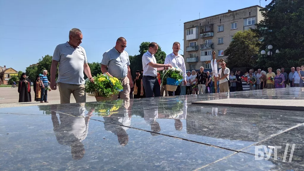 У Володимирі вшанували пам'ять жертв війни в Україні 9