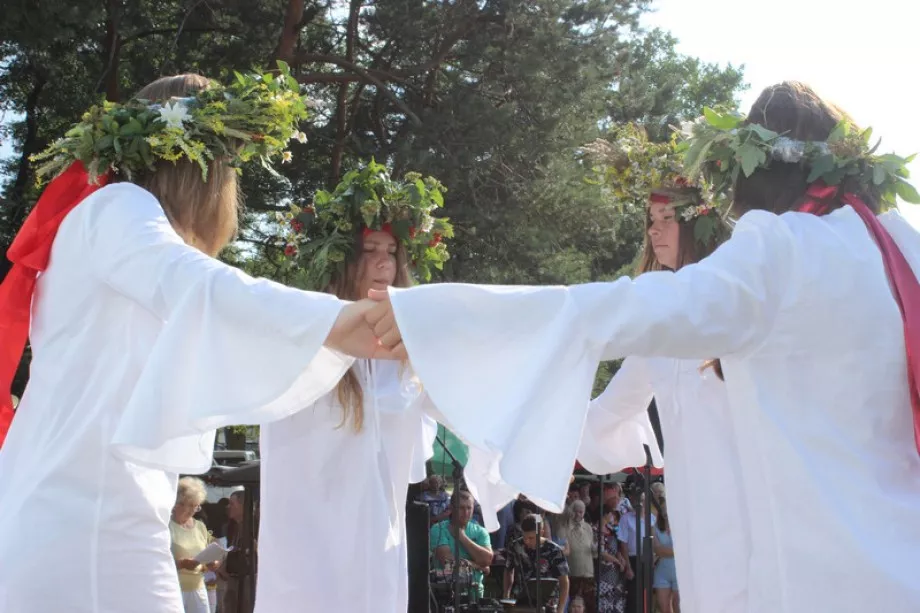 Вінки, вогнище, дискотека: на Любомльщині відбулося свято Івана Купала 9