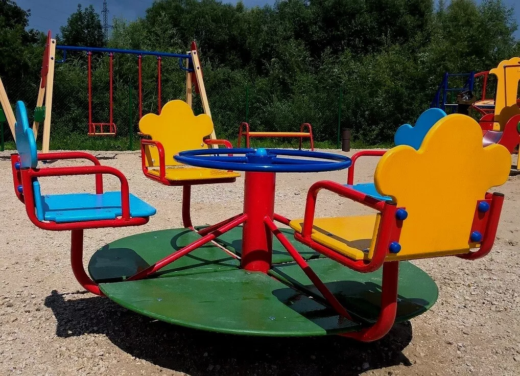 Святкові інсталяції, тренажери та різьблені скульптури: у Володимирі 12 громадських проєктів пройшли відбір 12