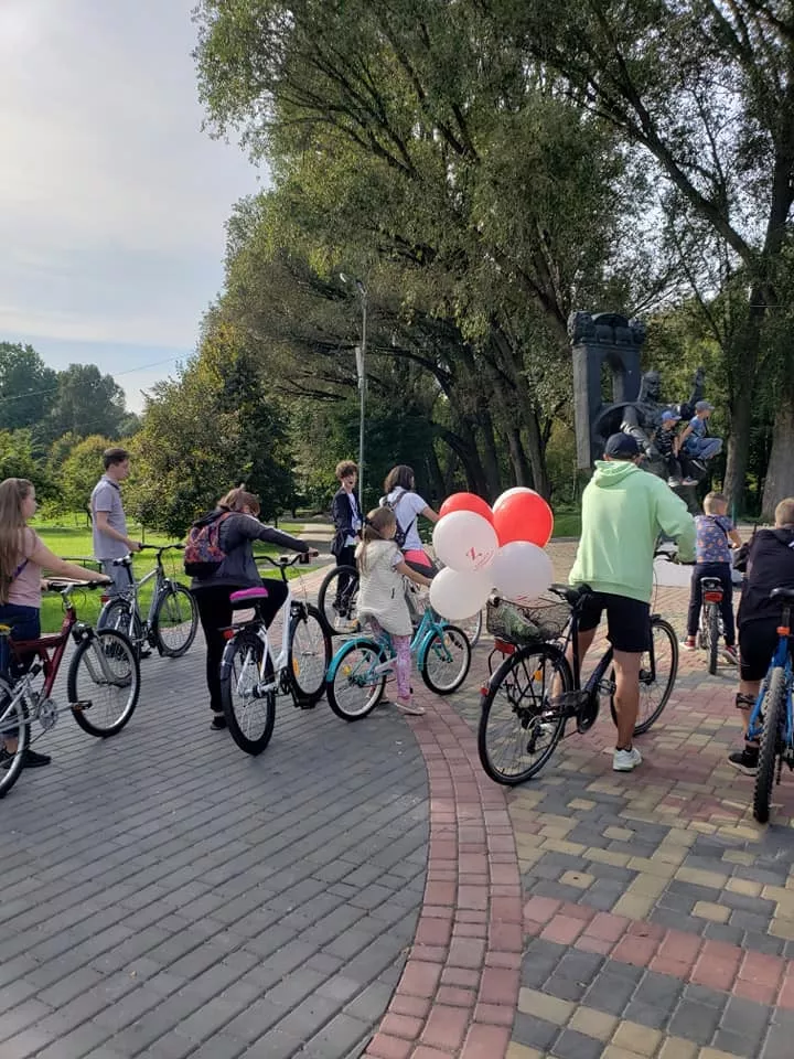 Випускник «Школи маленьких гідів» провів першу велосипедну екскурсію-квест у Володимирі 8