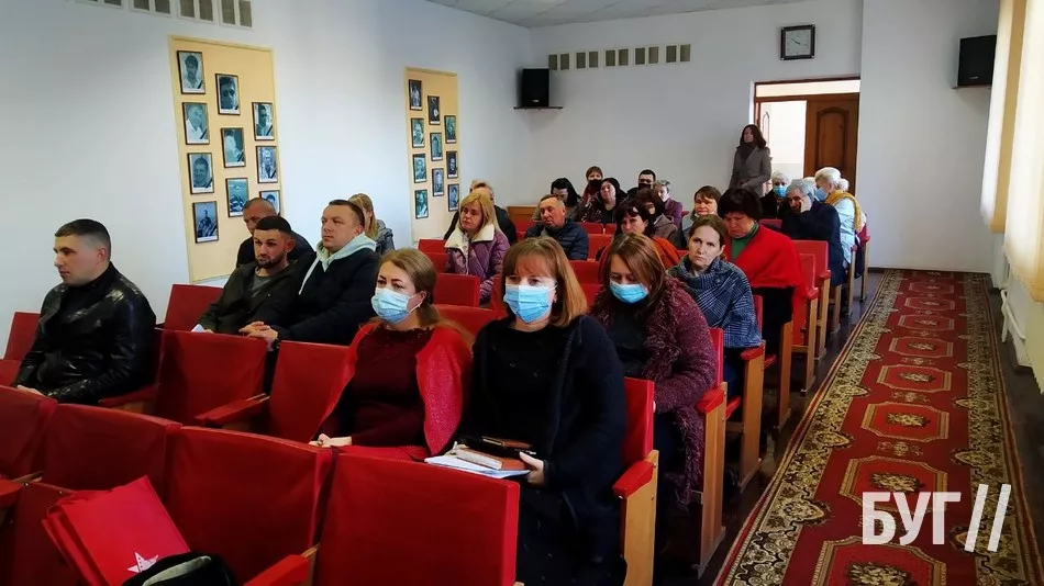 Забрали пів мільйона з ремонту вулиці на зарплату працівникам: в Іваничах перерозподілили бюджетні кошти 4