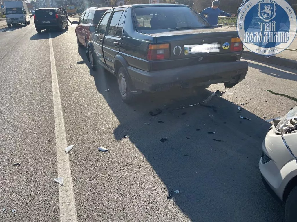 На Ковельській у Володимирі зіткнулись три автівки 3