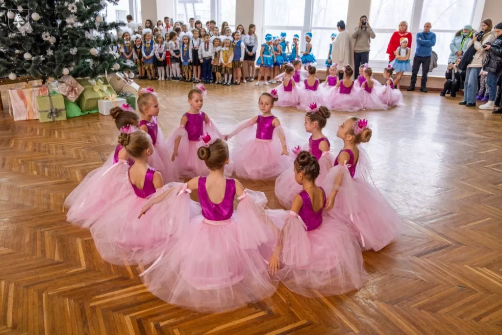 У Нововолинському центрі дитячої та юнацької творчості відкрили світлицю Святого Миколая 7