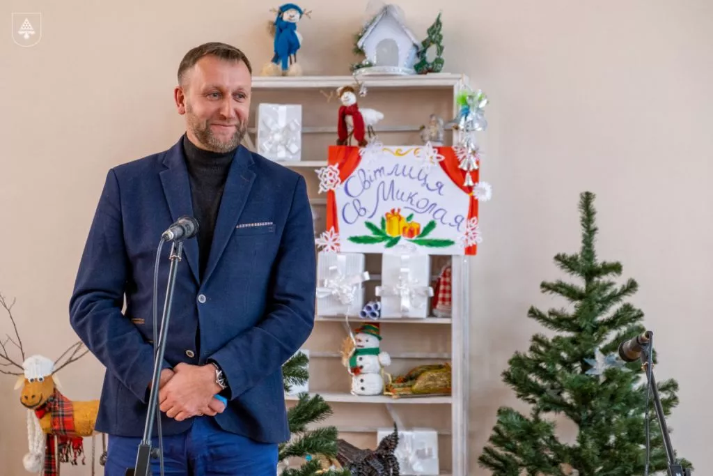 У Нововолинському центрі дитячої та юнацької творчості відкрили світлицю Святого Миколая 10