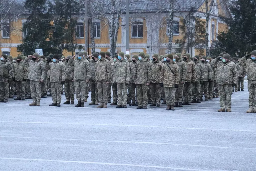 Військових у Володимирі привітали з 30-літтям Збройних Сил України 3