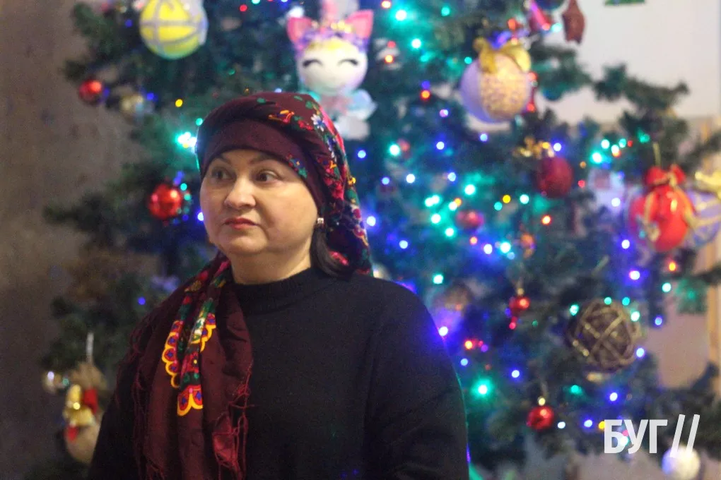 Володимирчанки популяризують українську хустку: у КМЦ влаштували фотосесію 8