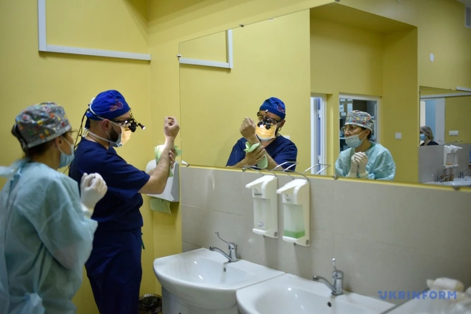 Однорічній дитині у Львові пересадили печінку від посмертного донора 6