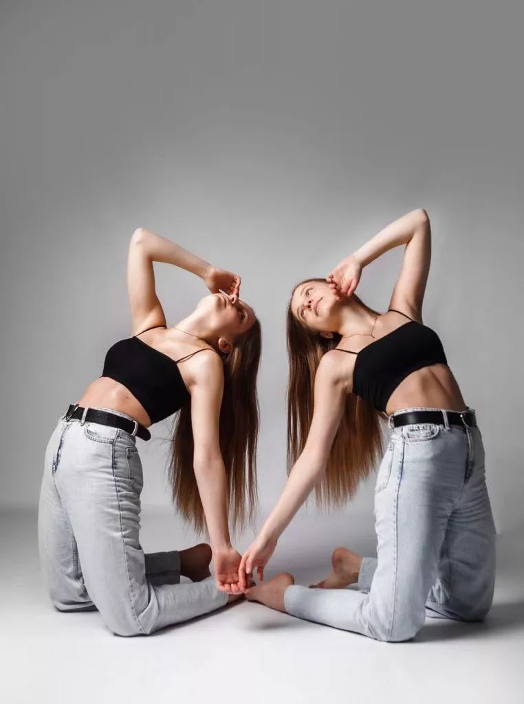 Красуні БУГу: інста-блогерки Катя та Іра Манецькі з Нововолинська 24