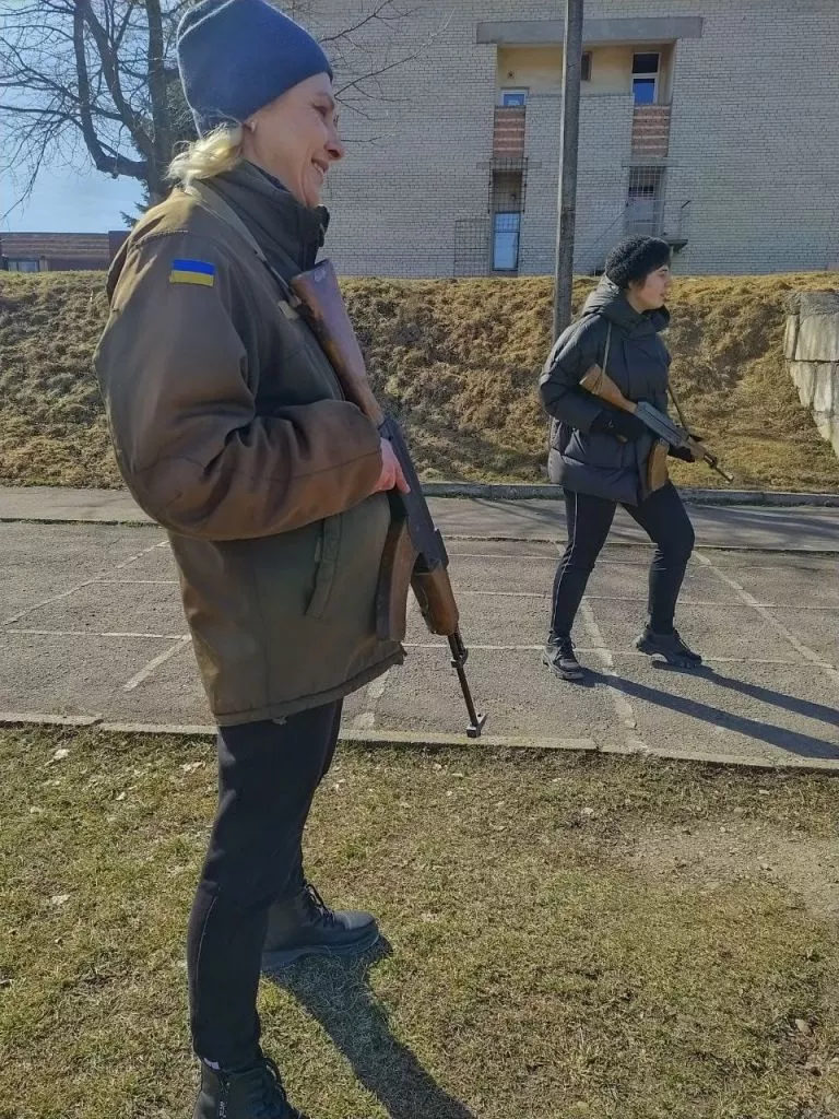 Жінки Нововолинської громади проходять військові вишколи 3