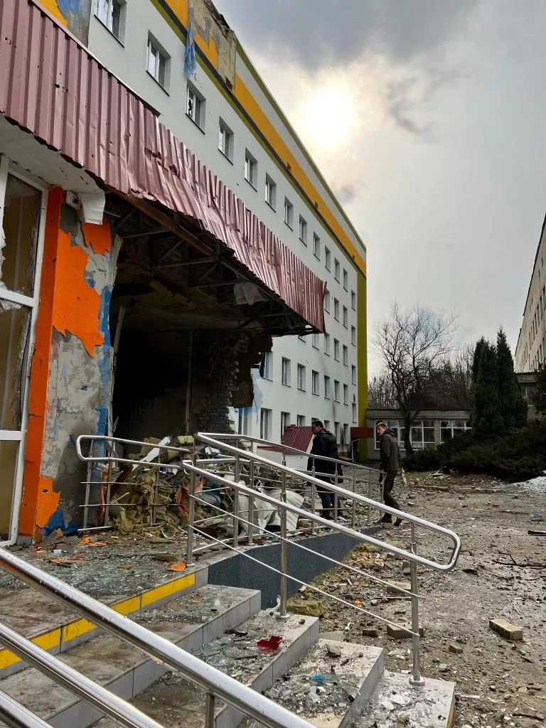 Міністр інфраструктури України опублікував фото зі звільненого Тростянця на Сумщині 6