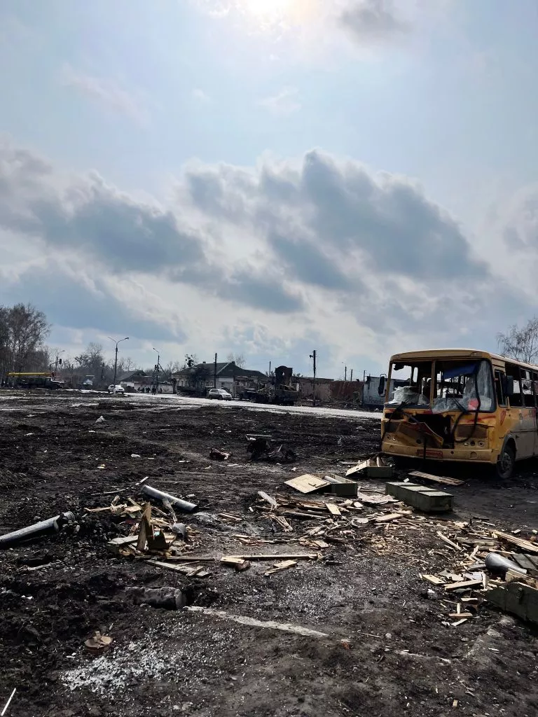 Міністр інфраструктури України опублікував фото зі звільненого Тростянця на Сумщині 11