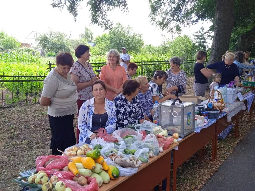 Зібрали понад 50 тисяч гривень: в Устилузі відбувся благодійний ярмарок «Разом до перемоги!» 5