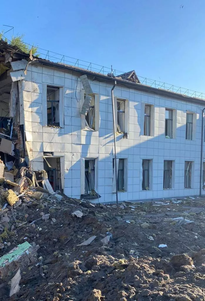 Окупанти випустили по Нікополю на Дніпропетровщині сотню снарядів, одна людина загинула 5