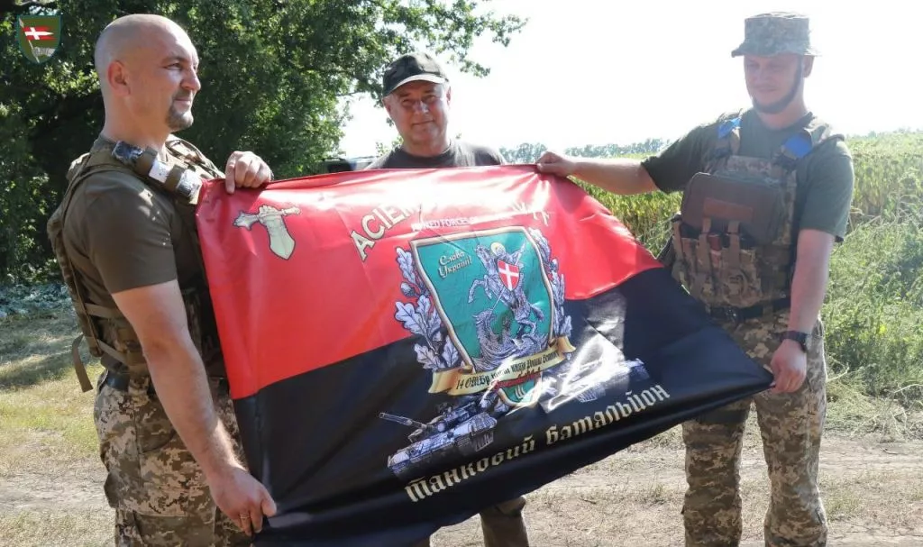 Воїнів 14 Князівської бригади привітали з Днем танкістів 10