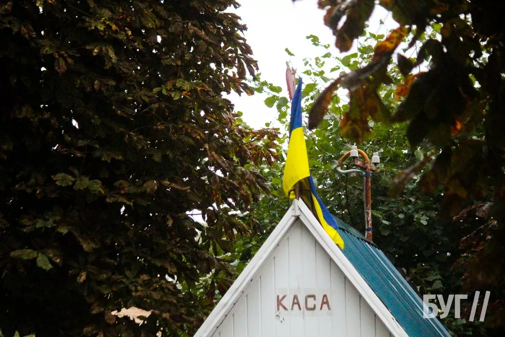 Справжня осінь завітала у місто: як живе Нововолинськ у дощову погоду 12