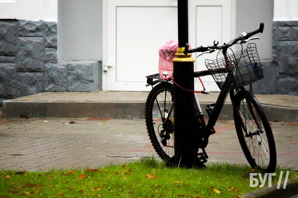 Справжня осінь завітала у місто: як живе Нововолинськ у дощову погоду 21