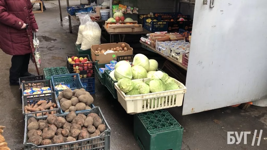 «А вони у нас спитали? Ми проти», — мешканці Шахтарського мікрорайону в Нововолинську не хочуть, щоб ринок демонтовували 13