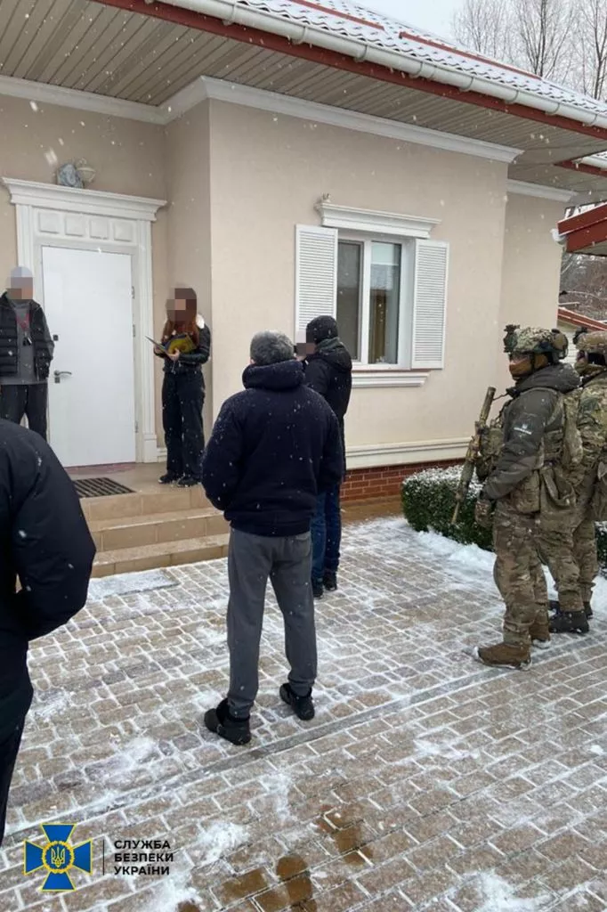 СБУ викрила співробітника Укрзалізниці, який працював на фсб і коригував ракетні удари по Києву 5