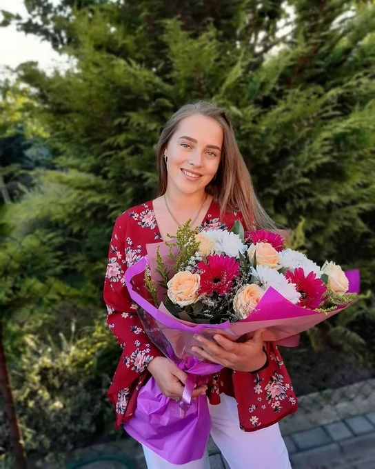 Красуня БУГу: майстриня прикрас із Зимнівської громади Анжела Студент 30