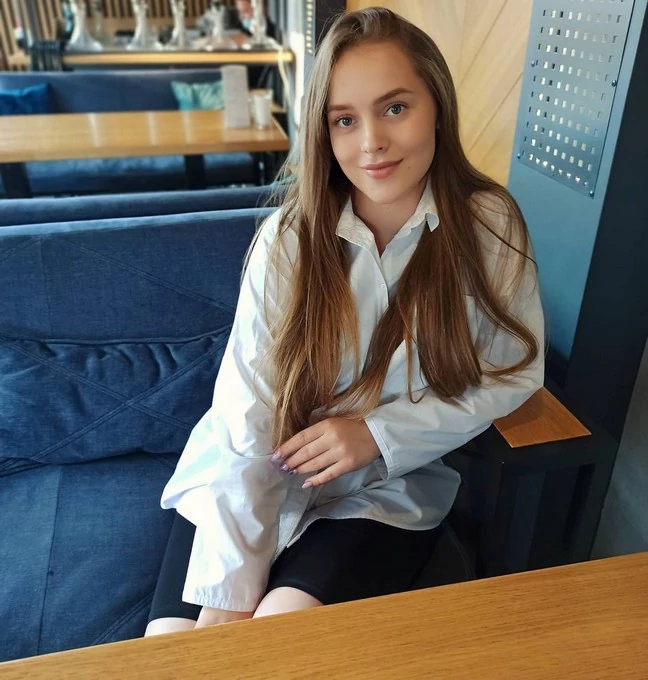 Красуня БУГу: майстриня прикрас із Зимнівської громади Анжела Студент 43