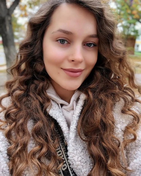 Красуня БУГу: майстриня прикрас із Зимнівської громади Анжела Студент 44