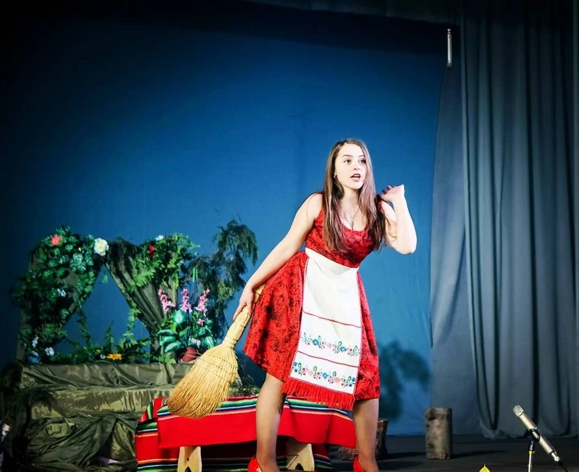 Красуня БУГу: майстриня прикрас із Зимнівської громади Анжела Студент 2